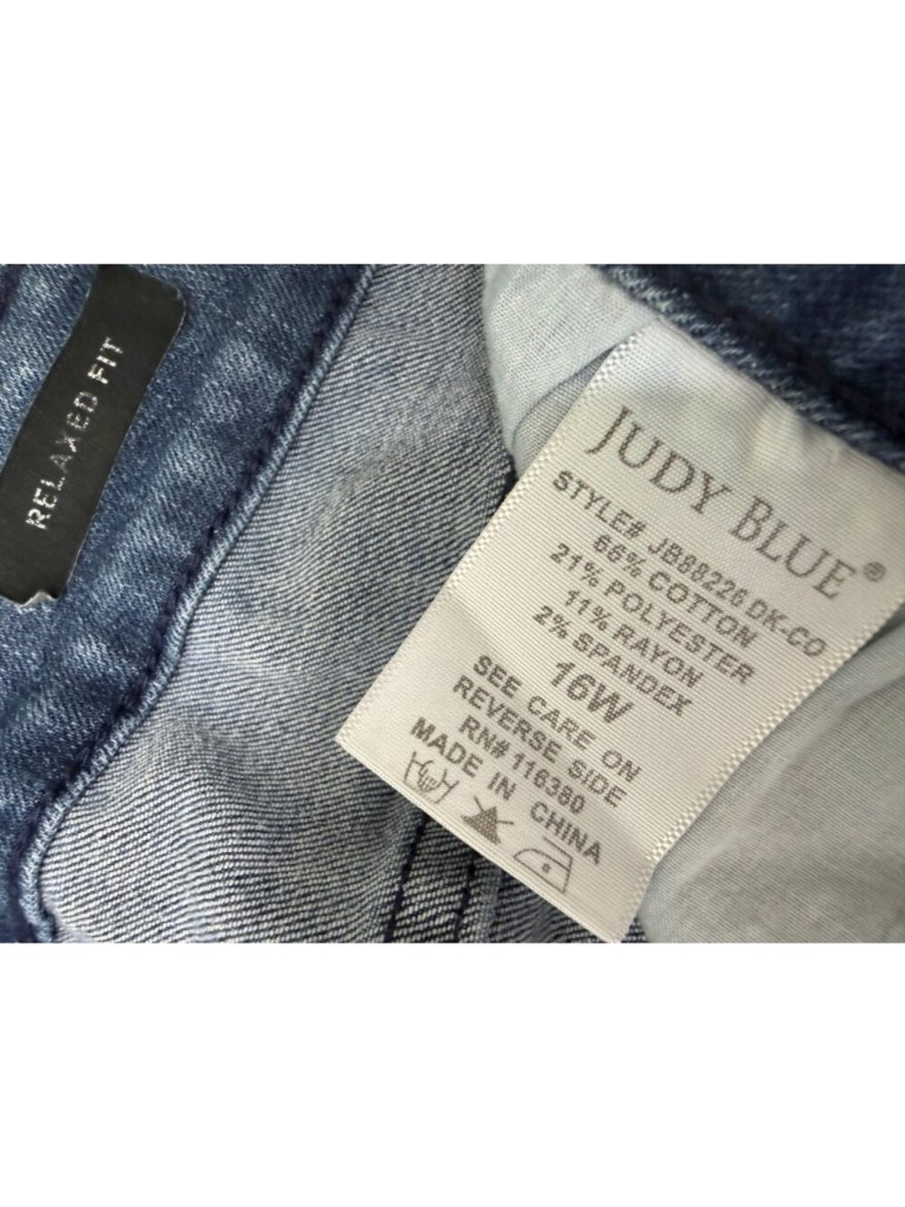 Judy Blue Jeans 16W Splattered Mineral Wash Relaxed Fit Jeans Speckle JB88226 - Picture 5 of 12
